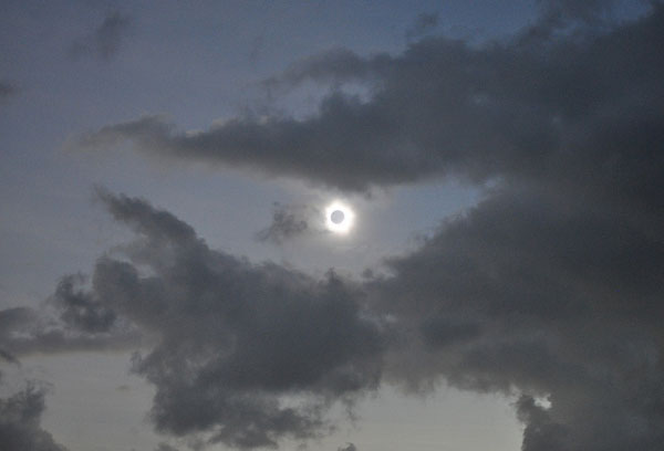 Image of a total solar eclipse